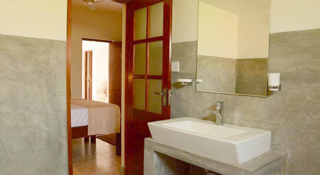 Inlak Garden Hotel Negombo Phòng bức ảnh