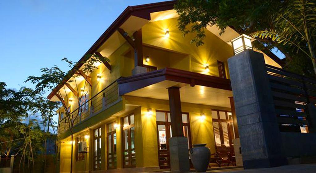Inlak Garden Hotel Negombo Ngoại thất bức ảnh