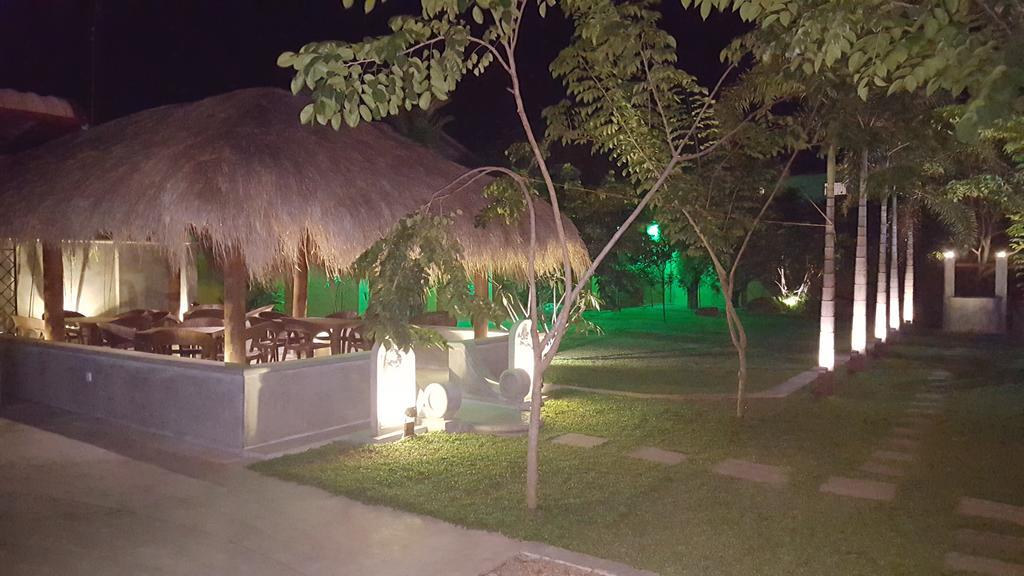 Inlak Garden Hotel Negombo Ngoại thất bức ảnh