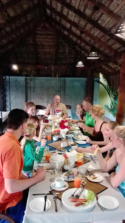 Inlak Garden Hotel Negombo Ngoại thất bức ảnh